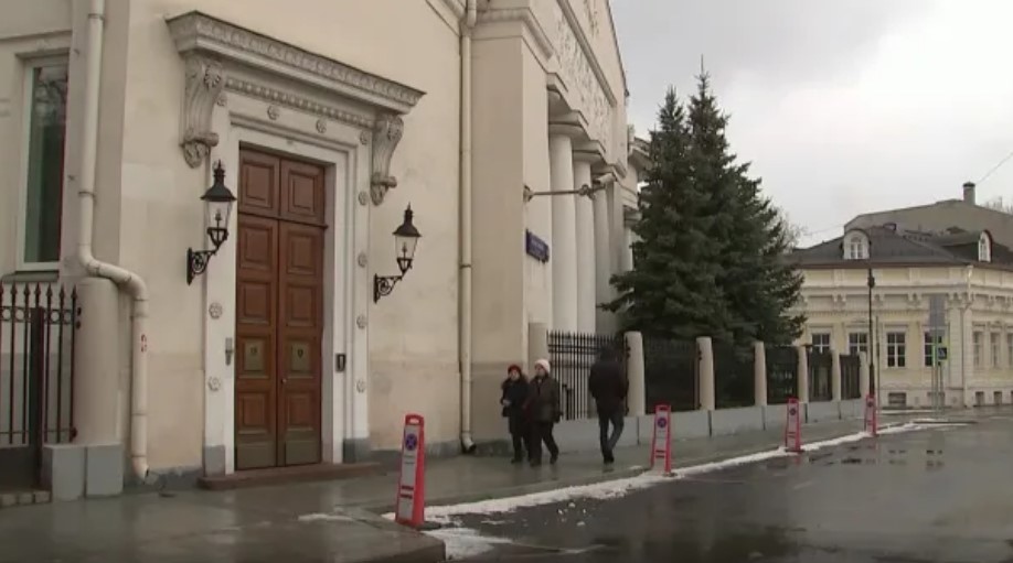 Русия четирима австрийски дипломати предаде Ройтерс  Москва предприема това като ответна